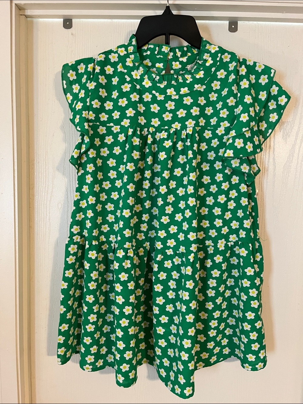 Jodifl Green Floral Tiered Ruffle Neck Top Large